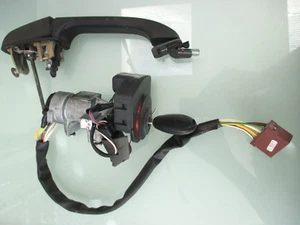 Land Rover Discovery 2 TD5 V8 98-04 Ignition Barrel & Door Lock & Remote Key - Picture 1 of 9