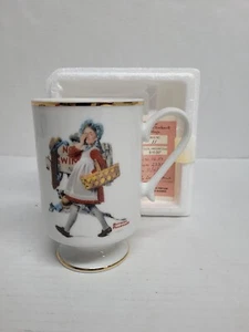 The Danbury Mint The Norman Rockwell Mugs Hide Your Eyes 1981 SEP - Picture 1 of 7