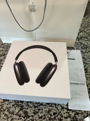 Apple AirPods Max Midnight USB-C (Open Box) - Image 1 of 3