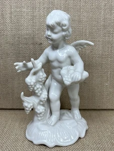 1 Dresden White Porcelain “ Summer Cherub Figurine Four Seasons Collection - Picture 1 of 8