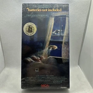Batteries Not Included New Sealed VHS Stephen Spielberg MCA Universal Watermark - Picture 1 of 6