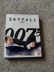 Skyfall (Blu-ray) With Slipcase and dvd