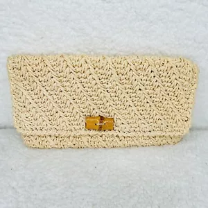 Bolso de mano vintage tejido de paja de ratán con acento de madera de bambú hecho en Japón - Imagen 1 de 15