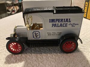  1913 Ford Die Cast Truck Bank with Key Imperial Palace Las Vegas New With Box