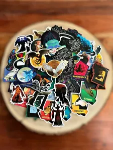 🍀 50 Harry Potter-Design Aufkleber Sticker für z.B. Laptop Handy Skateboard - Bild 1 von 1