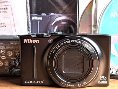 N MINT Nikon COOLPIX S8200 16.1MP 14x Compact Digital Camera English Japan Black - Image 1 of 4