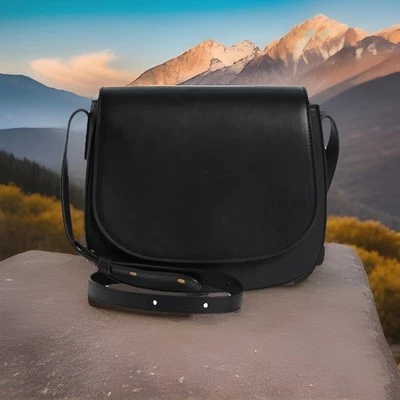 NUEVO CON ETIQUETAS $595 Bolso de Hombro Mansur Gavriel Clásico de Cuero en Negro ~NUEVO~ Foto 1 de 4