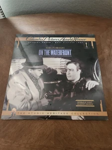 "On The Waterfront" Laserdisc LD with Marlon Brando 1954 Best Picture - SEALED - Imagen 1 de 5
