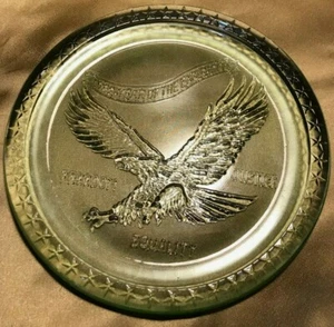 Eagle Plate, 1982 Year of the Eagle Plate, Tiara - Foto 1 di 4