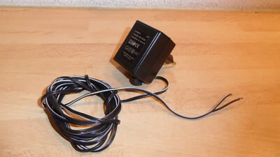 S T Adapter Adaptor Netzteil Netzgerät Typ SB35-62-1   9V - 300mA - 2,7W n203 - Bild 1 von 4