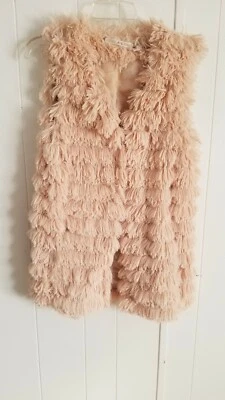 CHELSEA & VIOLET LARGE BEIGE FAUX FUR WOMEN'S VEST - Image 1 of 3
