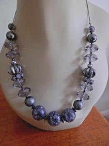Collar gris lavanda firmado NY - Imagen 1 de 3