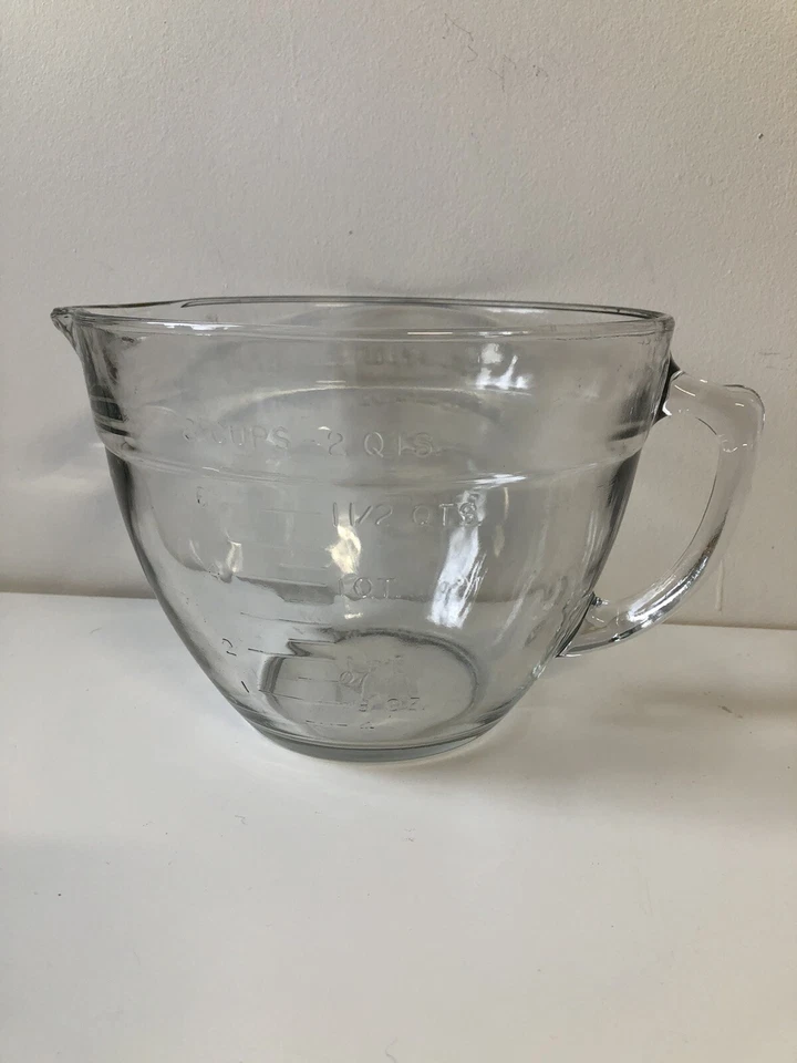 Anchor Hocking Made In USA Microwave Safe Glass Mixing Batter Bowl 2Qt8Cup Clear - Image 1 of 4
