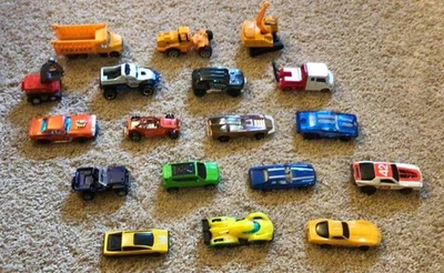 Lot of 18 Misc. Diecast & Plastic Toy Cars & Trucks - Image 1 of 2