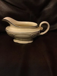 Homer Laughlin Gravy Boat Made in USA B 37 N 6 - Picture 1 of 7