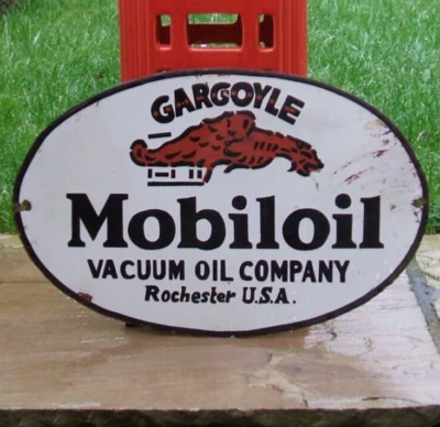 ENAMEL SIGN MOBILOIL GARGOYLE VACUUM OIL COMPANY ROCHESTER USA - Mobil  Shell BP - Image 1 of 4