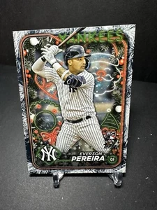 2024 Topps Holiday Everson Pereira Holiday Tree #H186 New York Yankees RC - Picture 1 of 2