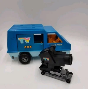 FISHER PRICE Adventure People Mobile TV Unità 309 Furgone con Telecamera - Foto 1 di 16