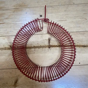 ANILLO ALIMENTADOR DE PÁJAROS Y ARDILLAS CORONA DE METAL CACAHUETE entero - Imagen 1 de 5