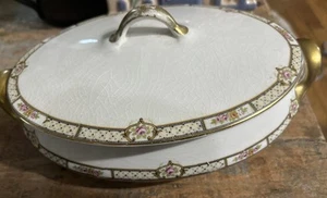 Vintage Homer Laughlin Empress Covered Casserole Gold Edge Rose & Lattice - Picture 1 of 2