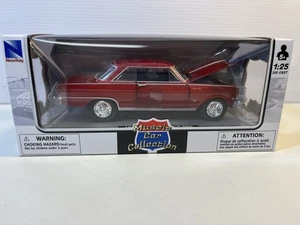 Modellino auto Chevy Nova Diecast 1964: scala 1/25, nuovo con scatola di New Ray - Foto 1 di 7