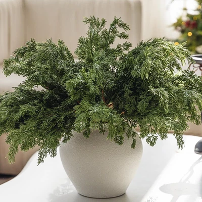 12 Piezas 21.5 Pulgadas Ramas de Cedro de Navidad, Cedro Artificial Ramas de Navidad Foto 1 de 4