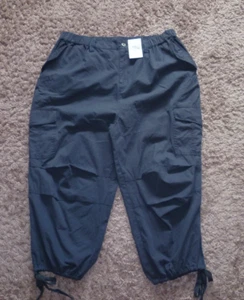 ~ NEW YOURS - SIZE 20 (LIKE SIZE 20 - 22) GREY CROPPED CARGO TROUSERS RRP £26.99 - Picture 1 of 12