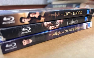 Lot of 3 - The Twilight Saga, Breaking Dawn Part 2, Blu-ray disc, New Moon - Picture 1 of 6
