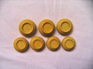 Lot of 7 Vintage Yellow Butterscotch Bakelite Sewing Buttons for Crafting Sewing - Picture 1 of 3