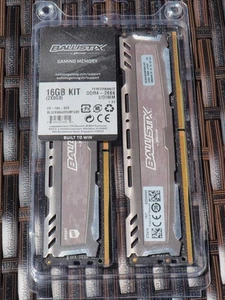Ballistix Sport LT 16GB Kit (8GBx2) DDR4 2666 MT/s DIMM BLS2K8G4D26BFSBK (Gray) - Picture 1 of 3