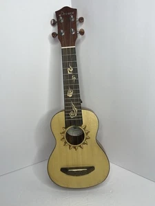 Donner Ukulele With Case And Strings - Picture 1 of 10