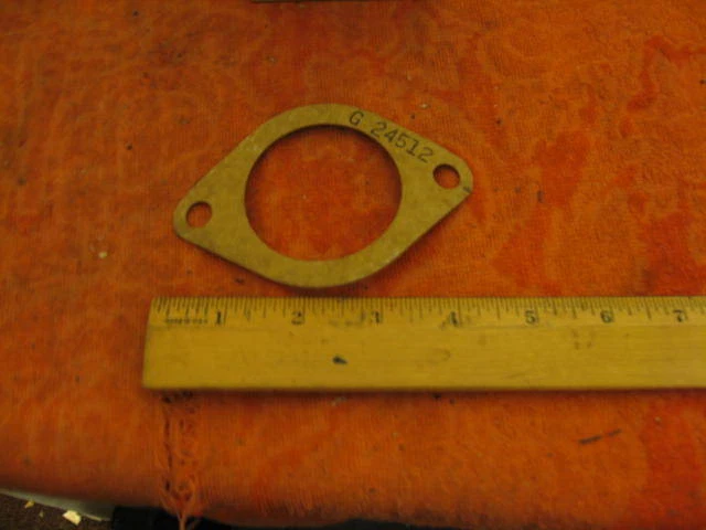 1940 41 42 43 44 45 46 1947 packard 6  8  120 water outlet  gasket Foto 1 de 1