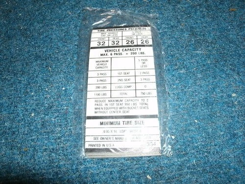 Plymouth Valiant and Duster 1971 695x14 presión de neumáticos especificaciones calcomanía Foto 1 de 1