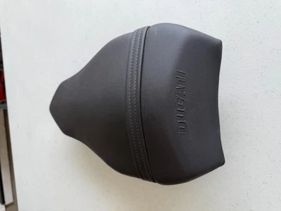 Pasajero asiento trasero OEM apto para Ducati 1098/1198/848 Foto 1 de 3