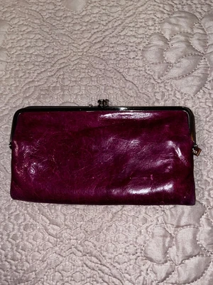 Cartera sin asas Hobo International Lauren cuero borgoña plegable bloqueo de beso Foto 1 de 4