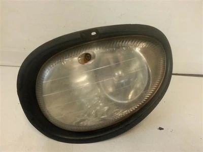 LUZ ANTINIEBLA CONDUCTOR IZQUIERDO COMPATIBLE CON 98-04 INTREPID B1-16/152628 Foto 1 de 3