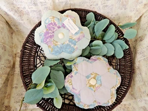 Spring Vintage Quilt pair of 2 Flower Shaped Pillows. Grandmother's Garden Quilt - Picture 1 of 4