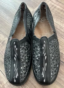 Zoccoli Gravity Defyer neri in pelle floreale slip on da donna taglia 10,5 - Foto 1 di 11