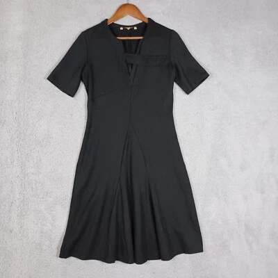 Vestido Nature vs Future para mujer grande negro elástico cuello en V manga corta carrera Foto 1 de 4