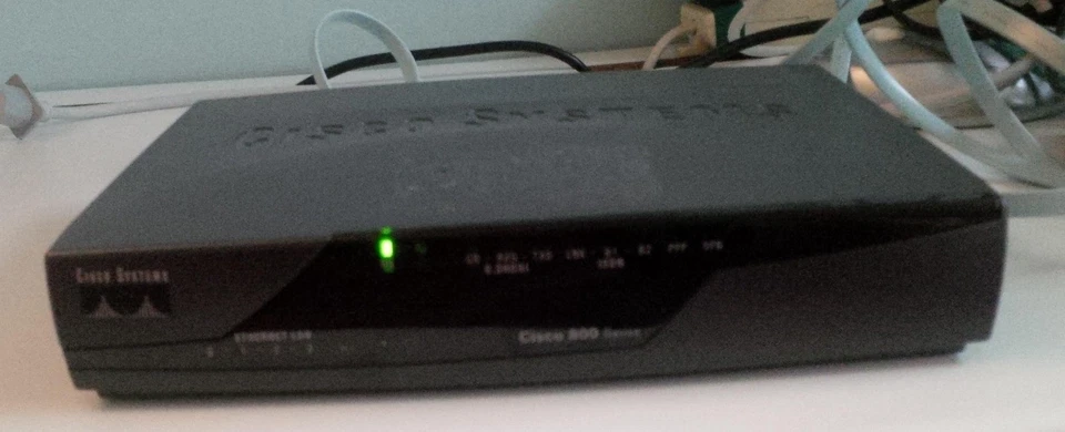cisco 878 SHDSL ISDN 4x FE - Immagine 1 di 1