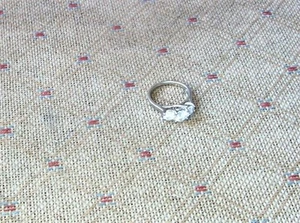 ELEGANT STERLING SILVER RING  SIZE 7.5 to 8 - Picture 1 of 1