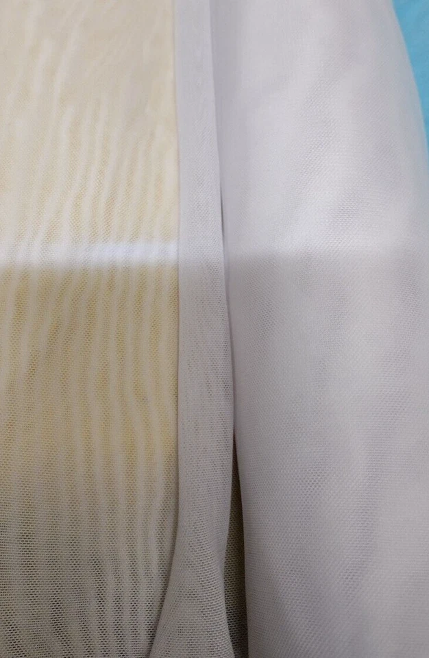 1 yard 4 way stretch good weight white mesh - Image 1 of 1