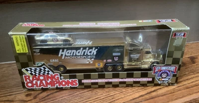 Racing Champions 1998 Gold Series NASCAR Hendrick 1:64 Die Cast Transporter - Image 1 of 4
