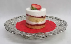 EXCEPCIONAL BANDEJA DE SOPORTE DE PASTEL BAJO PEDESTAL RETICULADO DE PLATA ESTERLINA SHEFFIELD - Imagen 1 de 5