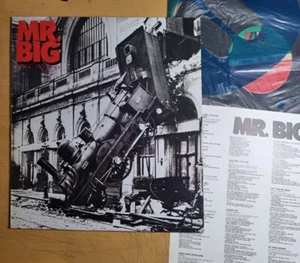 VG+ / MR. Big - Lean Into It [ 1991 Korea Orig First Vinyl ] w/Insert No Barcode - Picture 1 of 3