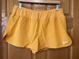 Pantalones cortos para correr i72 Nike Dri Fit 3" forrados cortos CJ240 para mujer XL - Imagen 1 de 3