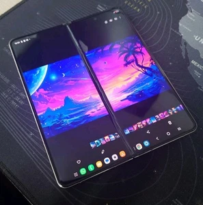 Samsung Galaxy Z Fold 4 512GB Gold Dual Sim SM-F936B Screen Replacement Needed - Afbeelding 1 van 14
