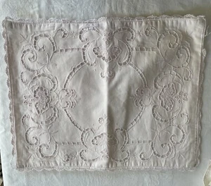 3 fundas de almohada acolchadas/encaje Battenburg de colección blancas/rosa Shabby Chic - Imagen 1 de 16