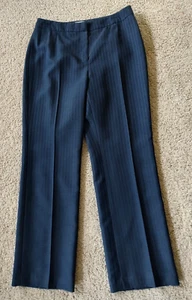 Le Suit navy women's pinstripe suit pants, size 8 Petite - Picture 1 of 3