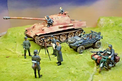 Built Painted Tamiya 1/35 German Panther tank schw wagen lot - Image 1 of 4